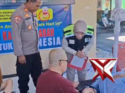 @ok.Polsek Tugumulyo dalam kegiatan donor darah dalam rangka hari Bhayangkara ke 80 - PoliceTube