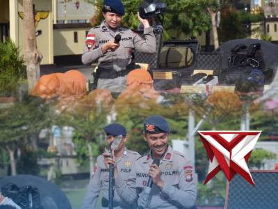 Satbrimob Polda Kalbar menerima kunjungan edukatif dari siswa-siswi Taman Kanak-kanak