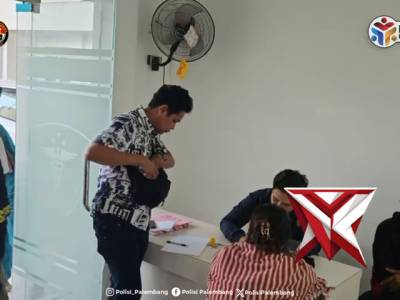 Polsek Ilir Barat I Palembang Tangani Penemuan Jenazah Anak di Selokan Jalan Ratu Alamsyah, VER Dila - PoliceTube