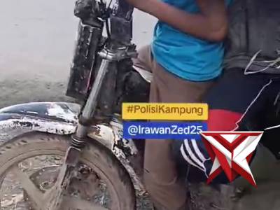 Polisi Kampung Aipda Irawan Personil Polsek Kertasari Polresta Bandung Berikan Bantuan kepada Pengen