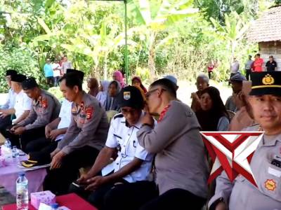 BEDAH RUMAH OLEH POLRES MUSI RAWAS DI KEC.MEGANG SAKTI