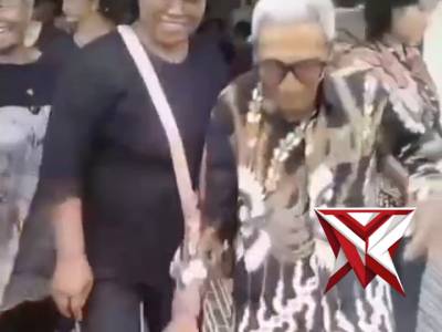 *title*

POLRES MUSI RAWAS AMANKAN IBADAH  DI GEREJA ST.KATARINA KEC PURWODADI