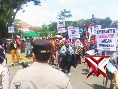 Polresta Cirebon Amankan Aksi Unjuk Rasa DPP LSM GERAM di DPRD, Situasi Aman Kondusif
