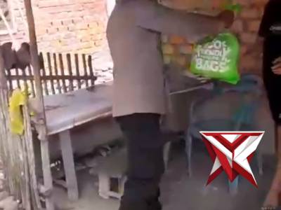 BAKSOS POLSEK KARANG JAYA - PoliceTube