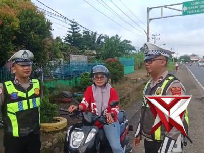 19.Himbauan lalulintas sat lantas polrs Musi Rawas