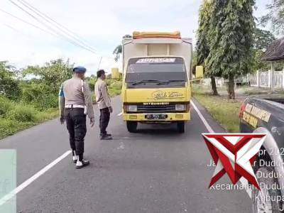 PENERTIBAN JAM OPERASIONAL TRUCK - PoliceTube