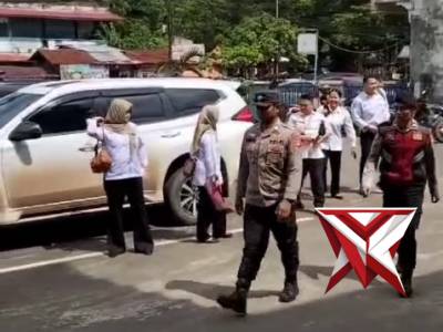 Patroli di perbankan?? - PoliceTube