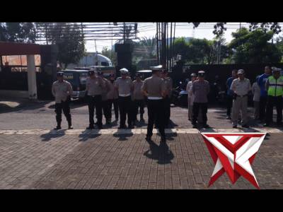 Kanit Lantas Polsek Lawang AKP Hariono Pimpin Apel Pagi Anggota Di Mapolsek Lawang - PoliceTube