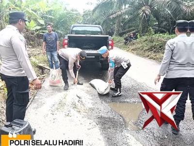 Tambal jalan cegah kecelakaan