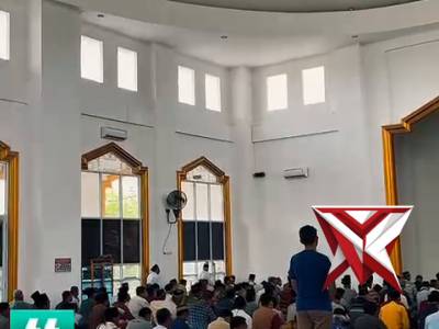 Kapolres Musi Rawas laksanakan Sholat Jum'at Bersama di Masjid Agung Musi Rawas