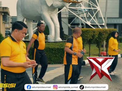 Setum Polda Sumsel Mengikuti Olahraga Bersama