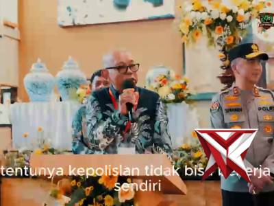 Kapolda Sumatera Selatan Irjen Pol Sandi Nugroho meninjau langsung pengamanan puncak perayaan Paskah - PoliceTube