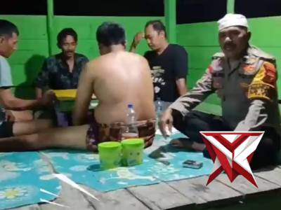 1 Himbauan bhabinkamtibmas di Pos Kamling di Wilayah Bero Jaya Timur