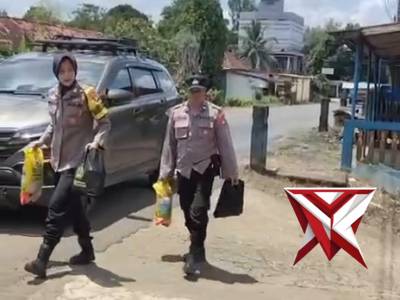 Kapolsek babat toman bantu warga yg mengalami kebakaran rumah? - PoliceTube