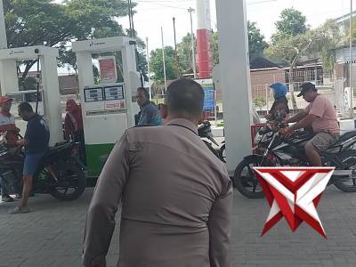 Monitoring Pom Bensin oleh Polsek Ngraho