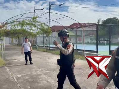 NYAGO OKI AMAN - PoliceTube