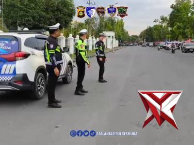Satlantas patroli di seputaran taman