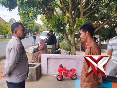 Personil Polsek Tanjung Lubuk Hadir ditengah-tengah masyarakat

Polres OKI Hadir
