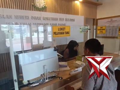 Personil Sat Resnarkoba mengirmkan berkas perkara - PoliceTube