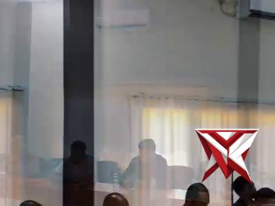 Bila ada permasalahan dan butuh bantuan Polisi silakan hubungi :
Call center : 110 ( Bebas Pulsa )