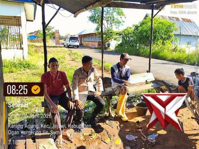 Bhabin Polsek Jejawi melaksanakan giat sambang dan tatap muka dengan warga di Desa Binaan - PoliceTube