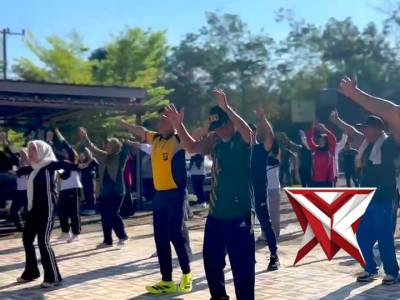 19. Kegiatan apa hari ini pak ketua - PoliceTube