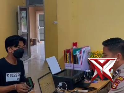 pelayanan spkt polsek bayung lencir - PoliceTube