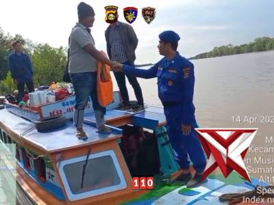 IMBAUAN SATPOLAIRUD KEPADA KAPAL SM13