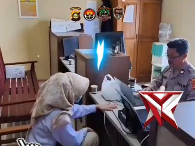 R5 unit binmas batman - PoliceTube