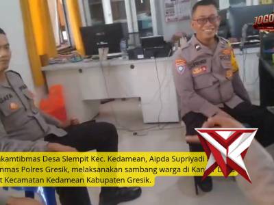 Aipda Supriyadi bersama Unit Binmas Polres Gresik, melaksanakan sambang warga di Kantor Desa Slempit - PoliceTube