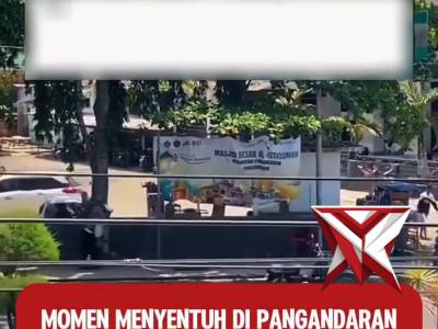 Momen menyentuh terjadi di Pangandaran saat seorang lansia yang kelelahan