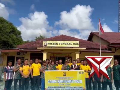 6. Dukungan warga untuk Polsek Tungkal Jaya - PoliceTube