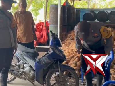 PATROLI JALAN KAKI BHABIN POLSEK LALAN.