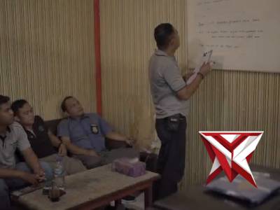 5/ Polri untuk masyarakat
hadir, berbuat, bermanfaat