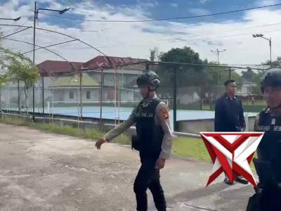 NYAGO OKI AMAN - PoliceTube