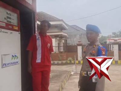 POLSEK BELITANG 2 CEK PERTASHOP - PoliceTube