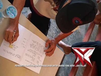 Polisi penolong
Polri untuk masyarakat