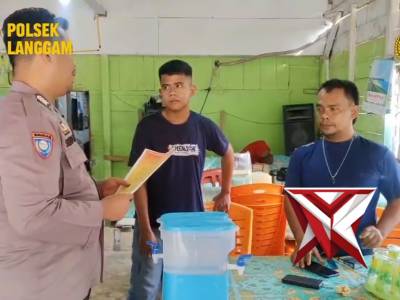 Sosialisasi Maklumat Kapolda Riau tentang Karhutla oleh Polsek Langgam