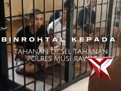 Sat Tahti Polres Musi Rawas Dampingi Ustads Abdul Somad Berikan Ceramah kepada Tahanan

Kamis, 16 A