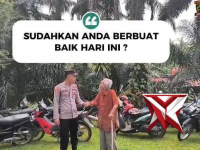 Aksi Humanis Personel Polres Musi Rawas Bantu Warga Sepuh Beribadah di Gereja