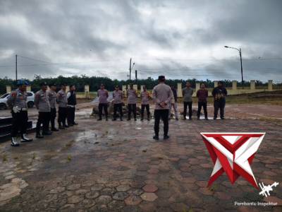 Kegiatan apel pagi Polsek teluk gelam di pimpin Kapolsek Iptu Rizal - PoliceTube