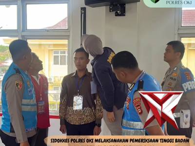 pengukuran tinggi badan dan berat badan casis polres oki
