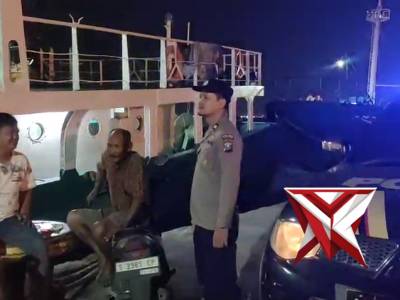 Patroli Blue Light jaga kamtibmas di Wilayah Pelabuhan aman kondusip