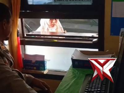 PELAYANAN SKTL OLEH PETUGAS SPK POLSEK GUCIALIT - PoliceTube