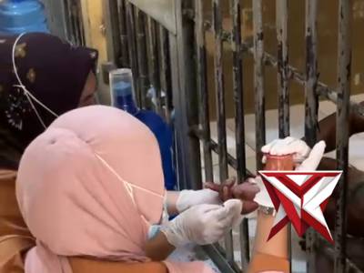 Pemeriksaan kesehatan tahanan.11