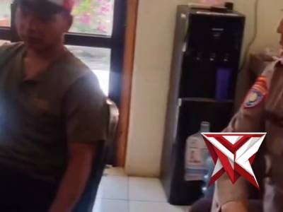 Polsek Karangrejo menindaklanjuti aduan masyarakat terkait saluran limbah rumah tangga yang meresap