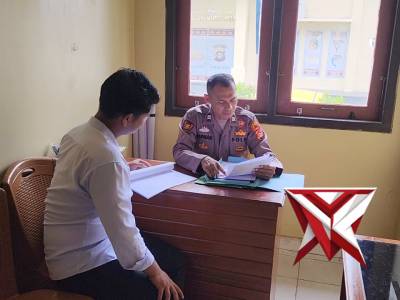 PLH KASIKUM OKU SELATAN MENGECEK BERKAS PERKARA