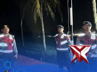 Anggota Polres Subang melaksanakan patroli malam