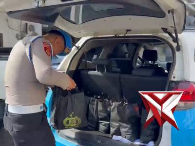 POLRI UNTUK MASYARAKAT