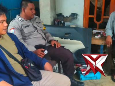 Bhabinkamtibmas melaksanakan sambang warga desa binaan - PoliceTube